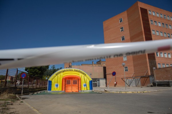 Los casos se disparan: Cataluña registra 816 nuevos contagios y un muerto en 24 horas