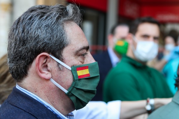 La presunta 'caja B' de Vox:  de dinero en sobres a cenas sin pagar

