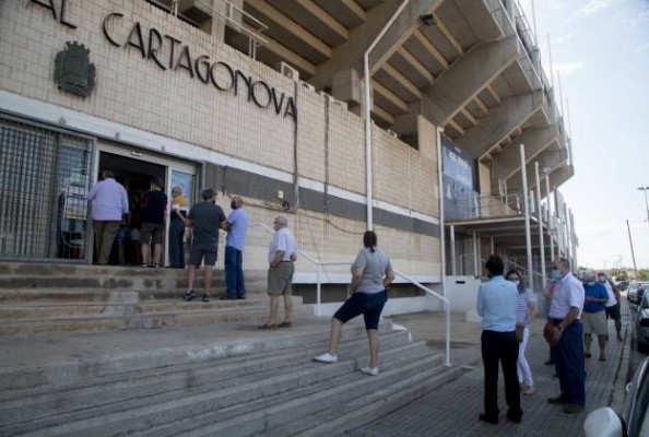 El Cartagena llega a 5.427 abonados para la temporada 20/21 y suma más de 500 nuevas altas