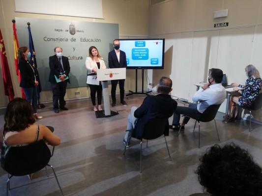 Medio millar de docentes más para ayudar a plantar cara al virus en las aulas de la Región  