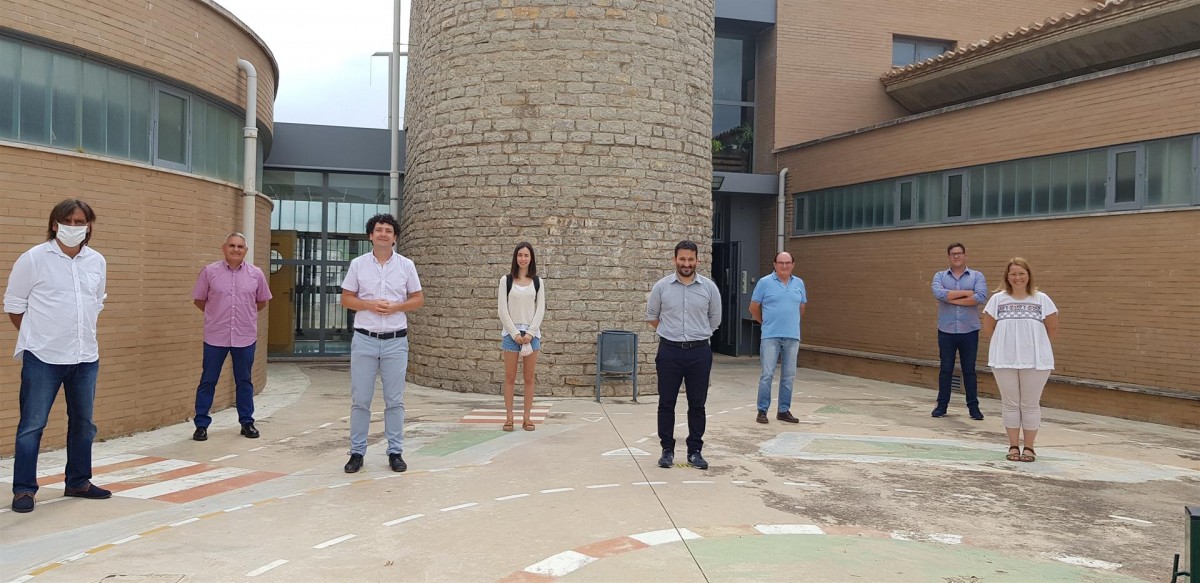 El conseller de Educación, Vicent Marzà, acompañado por el director territorial de Educación en Castellón, Alfred Remolar, se ha reunido con los alcaldes y alcaldesas de Atzeneta, Vistabella, Xodos, les Useres y Benafigos - 