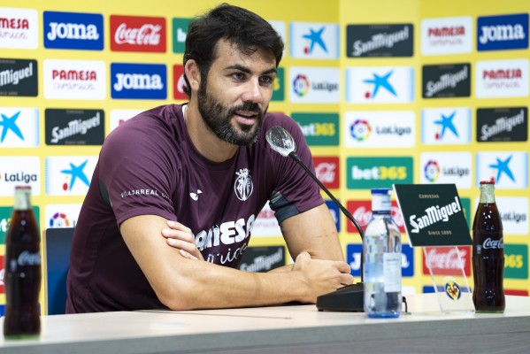 Iborra, expulsado en la trifulca entre jugadores del Getafe y del Villarreal al final del partido