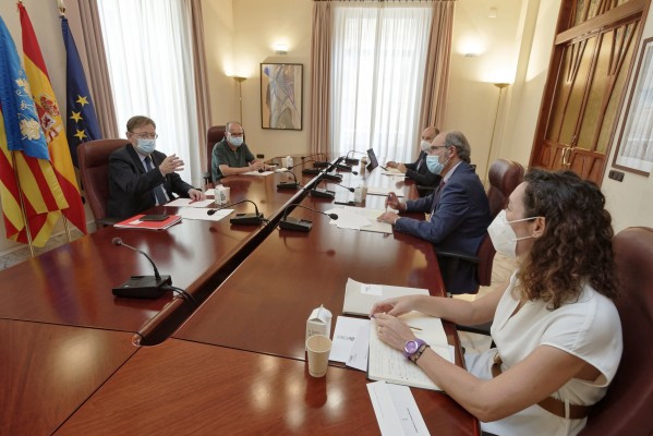 El azulejo traslada a Puig su preocupación por la ley de cambio climático de la Generalitat