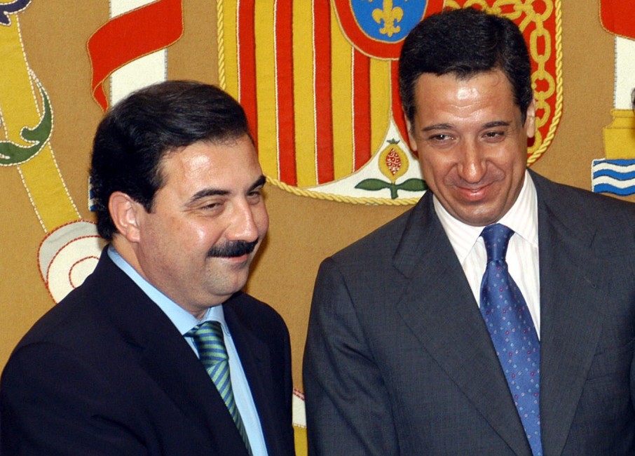 Fernando Castelló y Eduardo Zaplana, en 2003. Foto: EMILIO NARANJO/EFE - 