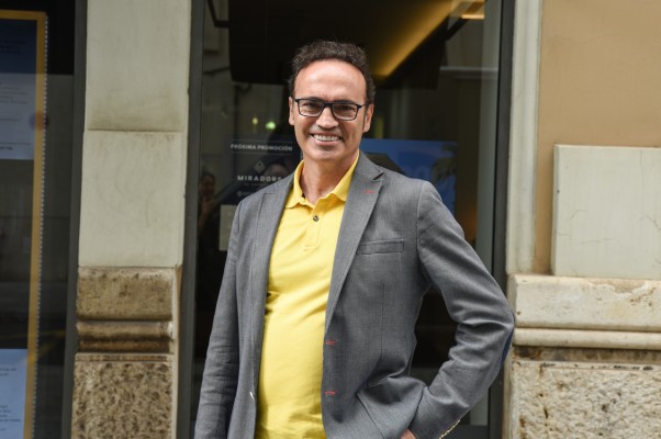 Herrero (Lucas Fox): 