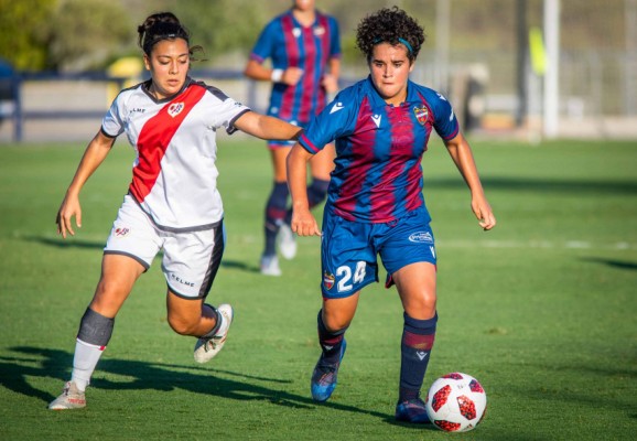 La internacional española sub-19 Nerea Vicente ficha por el Alhama CF ElPozo