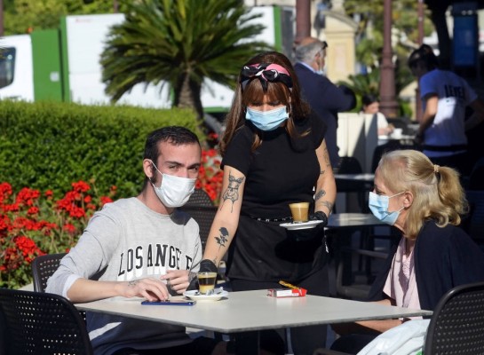 Tres nuevos afectados eleva a 77 el número de personas con coronavirus en la Región