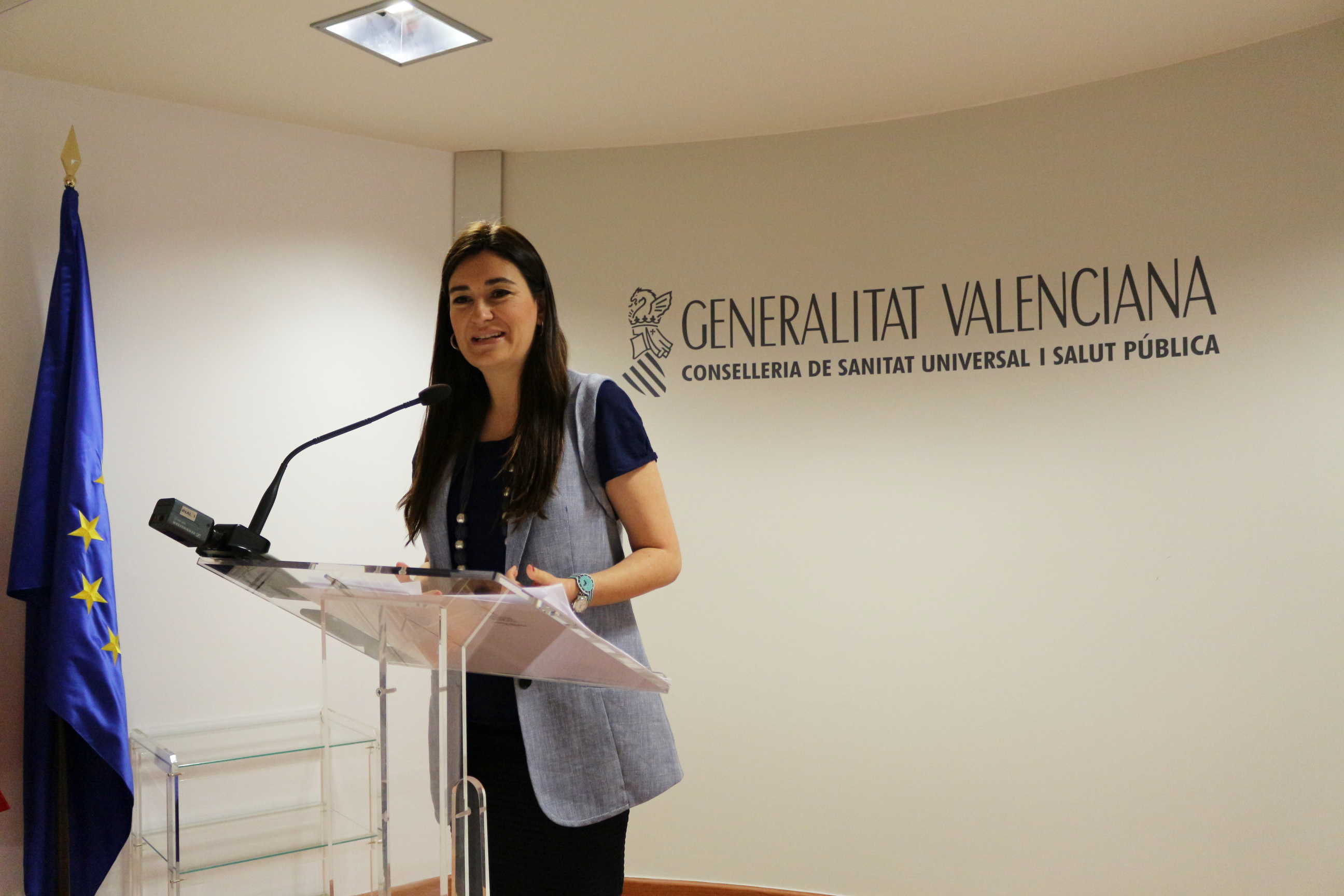 Sanidad convocará un total de 14.100 plazas en las OPEs de 2017, 2018 y 2019
