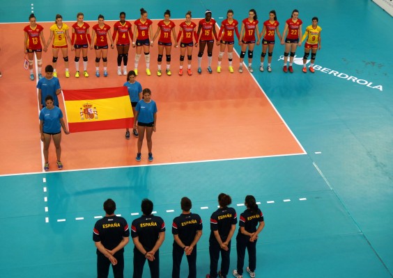 España, un paso más cerca del ascenso a Liga Mundial
