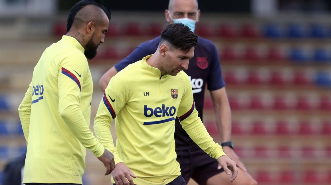 Vidal y Messi durante un entrenamiento previo a la convocatoria del Barça ante el Villarreal. Foto: FC Barcelona - 