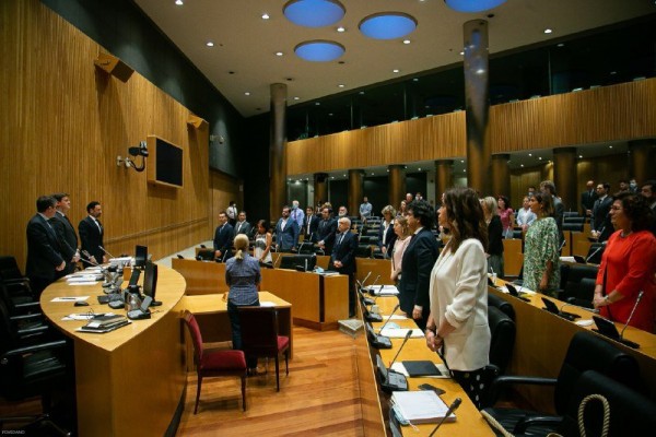 El Congreso aprueba el documento de Sanidad, con abstención de PP tras pactar medidas de financiación