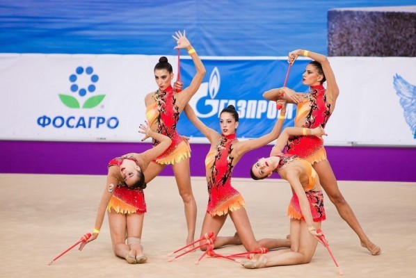 Valencia vuelve a reunir a elite gimnasia artística nacional 24 años después