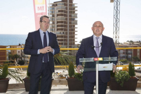 TM alquila el 'chill out' de su residencial y un restaurante a pie de calle