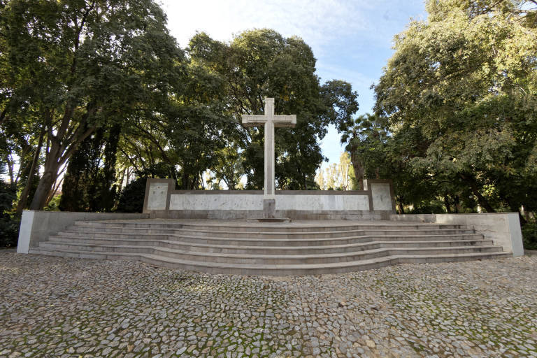 Rechazan el recurso de Abogados Cristianos contra el presupuesto de Castelló por el derribo de la cruz