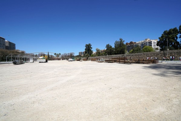 Sólo se podrán celebrar diez eventos al año en la explanada próxima al Puente de Las Flores de València