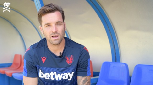 Toño, octavo jugador del Levante en alcanzar los cien partidos en Primera 