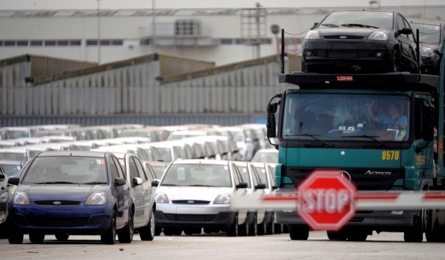 Las matriculaciones reducen al 36,7% su caída