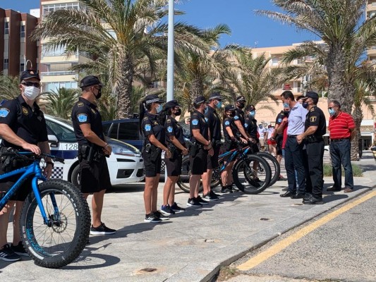 El dispositivo para las playas de Elche será de más un centenar de personas entre socorristas, agentes y controladores