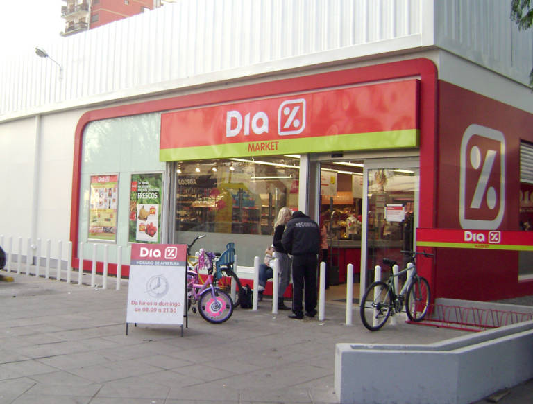 Los bajistas siguen con su particular acoso y derribo sobre DIA Supermercados