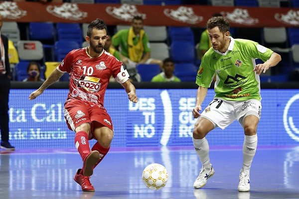 La pedrea para ElPozo en el play off: Álex Yepes marca el mejor gol del torneo