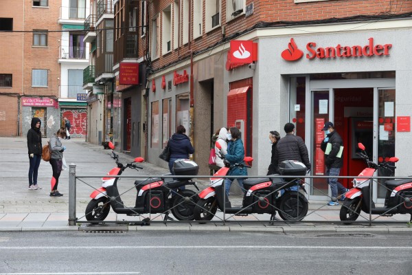  La banca y los sindicatos prorrogan la negociación del convenio colectivo hasta el 31 de octubre