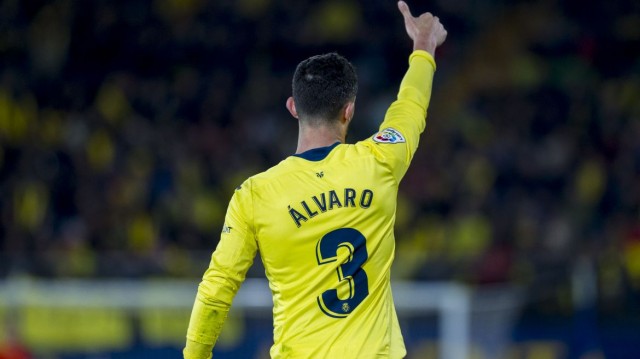 Álvaro González, cedido por el Villarreal. firma por el Olimpique de Marsella