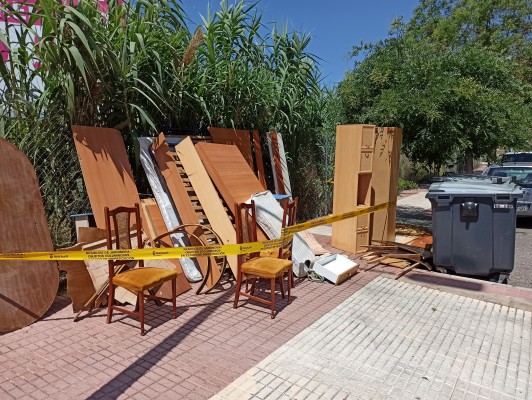 Benicàssim inicia una campaña para evitar el abandono de residuos en vía pública