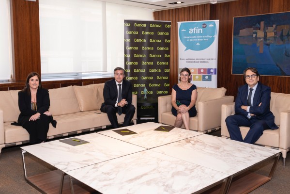 Bankia y Afín SGR firman una línea de 36 millones para financiar autónomos y pymes de la Comunitat Valenciana
