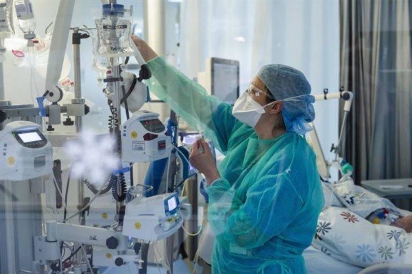 La Asociación de Defensa de Salud pide pacto por la sanidad y servicios sociales