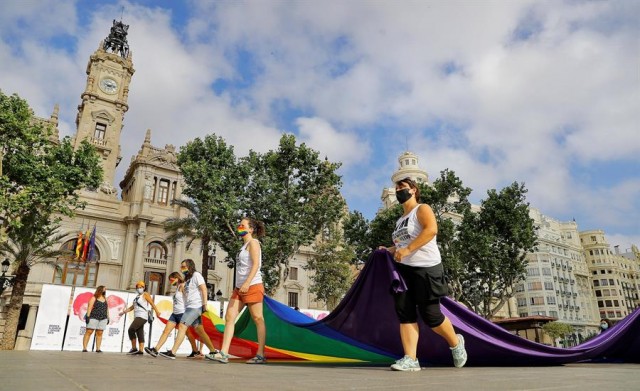El colectivo LGTBI exige una Ley Trans que garantice su protección
