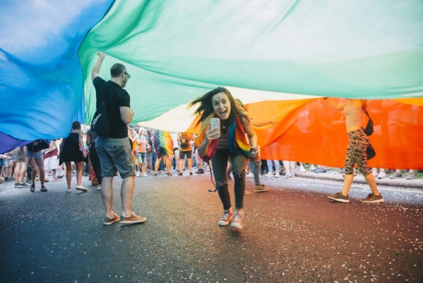 Creatividad y redes sociales: los municipios valencianos se preparan para el Orgullo más atípico