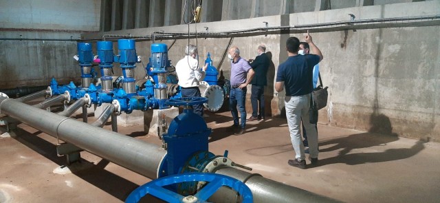 Vila-real inicia las obras para garantizar el agua al polígono de la carretera de Onda