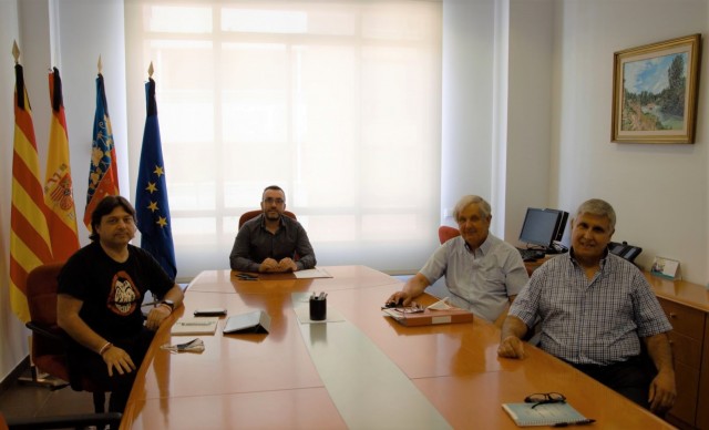 Vila-real dóna suport als agricultors en les seues reivindicacions pels danys del cotonet