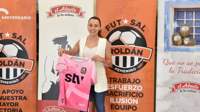 Noelia Montoro llega al STV Roldán desde el UCAM Murcia
