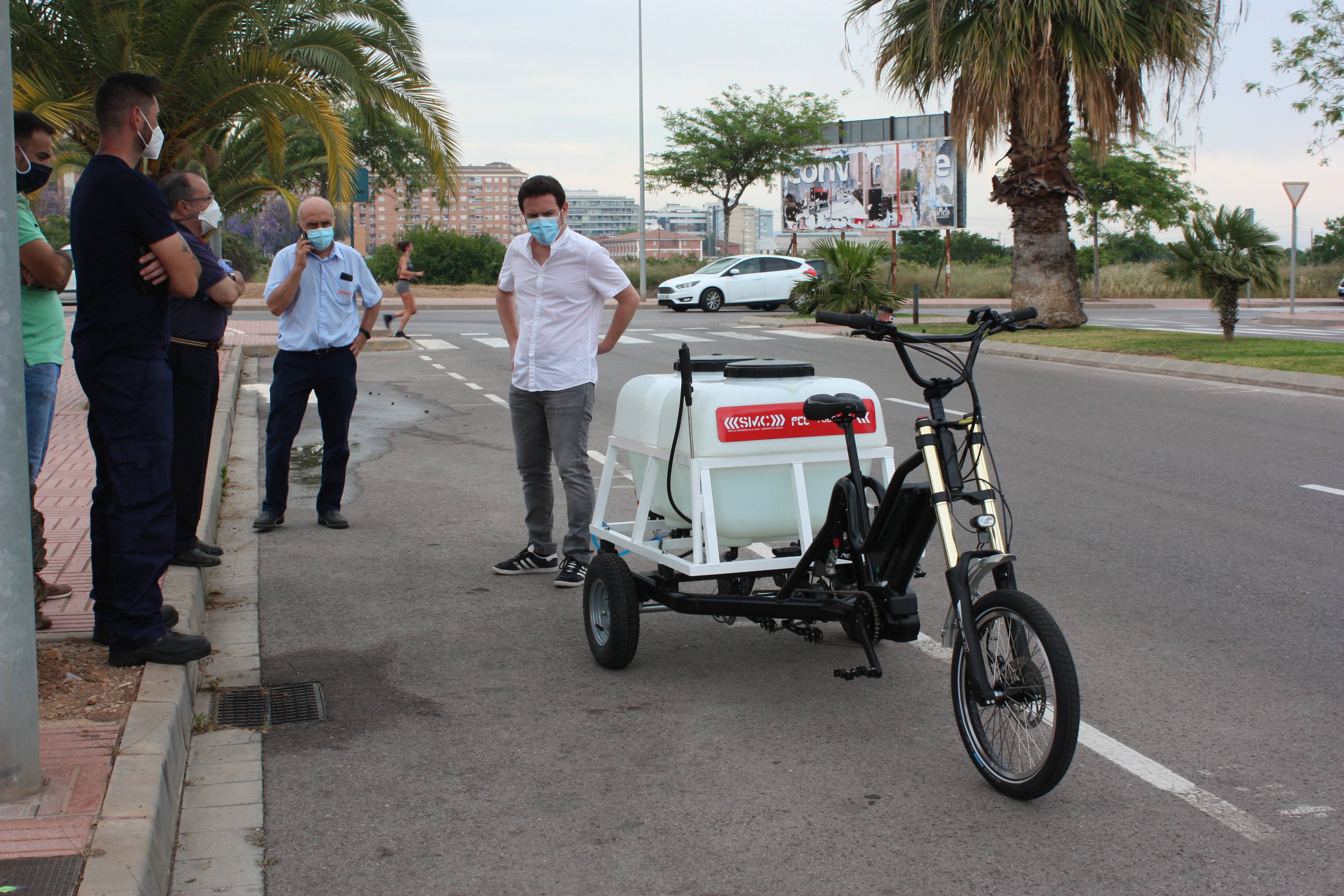 Castelló garanteix les desinfeccions a les vies públiques i les platges amb mig centenar d'efectius