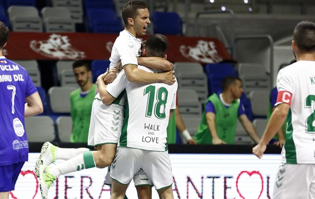 El Elche remonta ante Manzanares y se cuela en la final por el ascenso