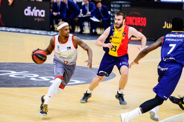 San Pablo remonta a Andorra y sueña con un favor del Valencia para acceder a semis