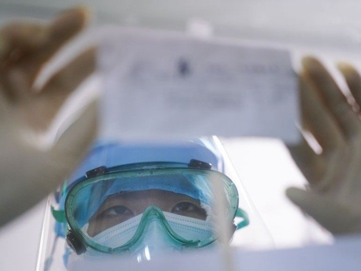 España registra ocho muertes con covid-19 y 191 contagios en 24 horas, un aumento frente a ayer