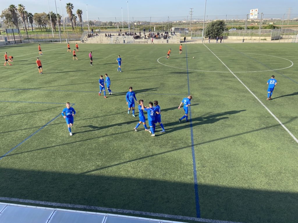 Vuelve el fútbol para aficionados: el Consell autoriza los deportes de equipo y de contacto