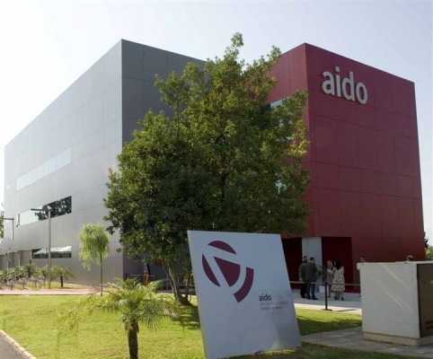 La policía investiga el uso de tarjetas para sexo, viajes, regalos y comilonas de los directivos del Instituto Aido