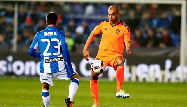 El Marsella, a la espera de que el VCF descienda su tasación por Abdennour