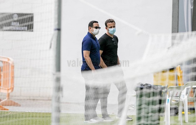 Murthy acude a Paterna tras los problemas entre Celades y la plantilla