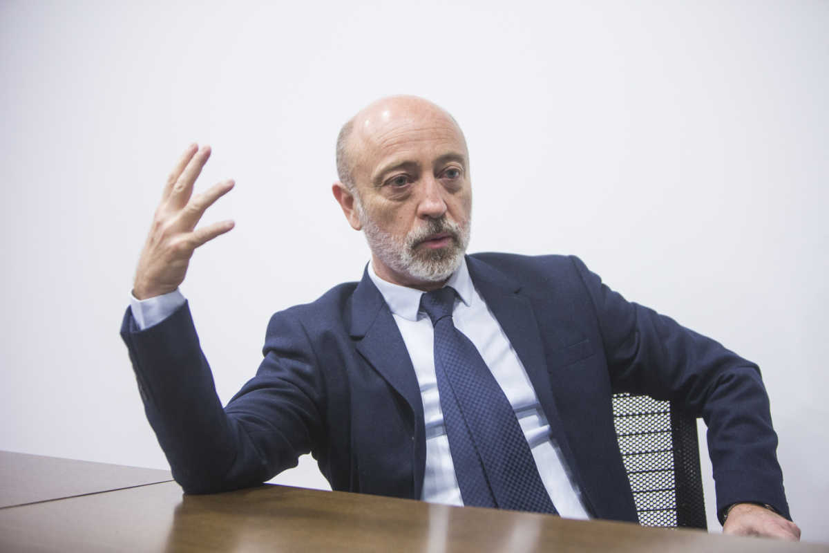 El doctor José Mallent, portavoz de la Asociación Sanitat sols una (Fotos: Eva Máñez) - 