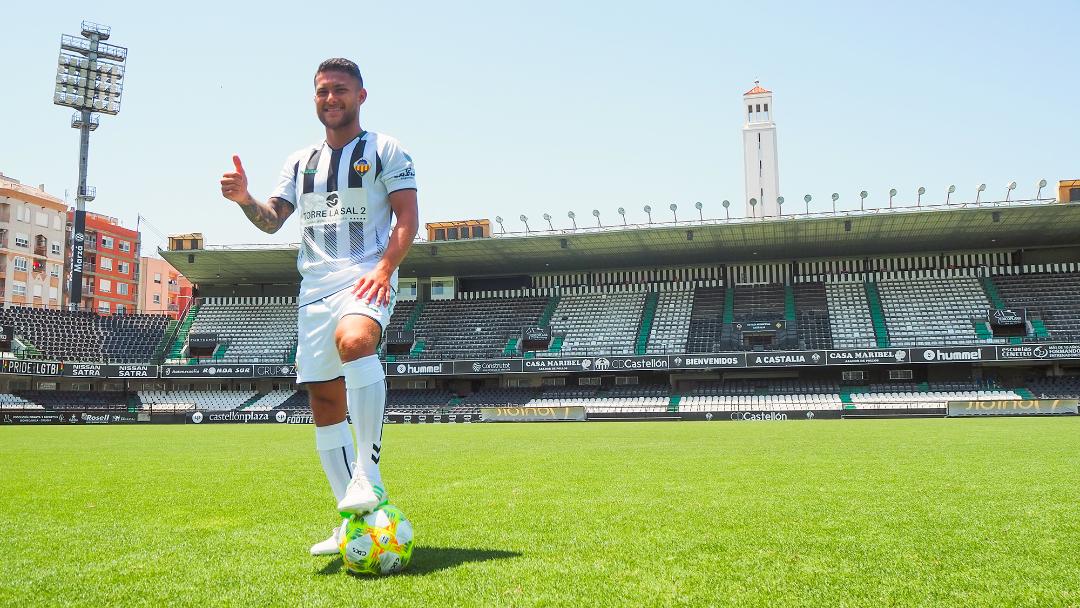 El Castellón se refuerza para el 'play off' con el delantero sub-23 Josh Pérez