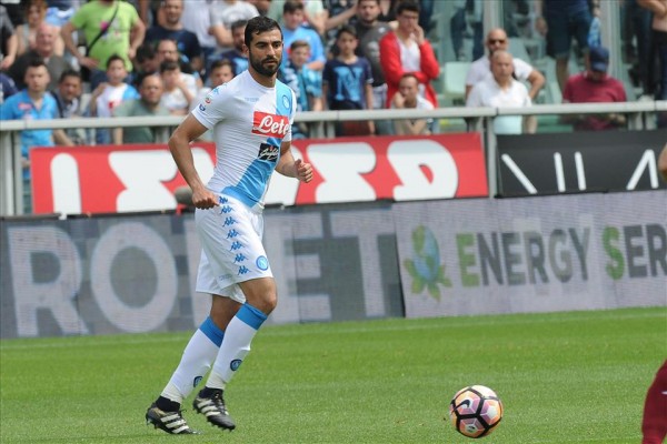 El Swansea también aspira a pagar los seis millones por Raúl Albiol