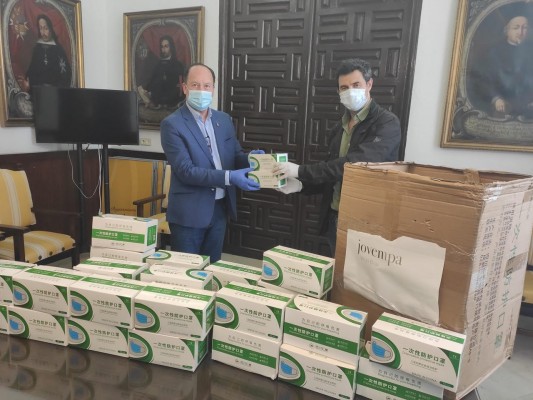 Jovempa Vega Baja, Equilibra, Tabisam y Marsol donan 10.000 mascarillas a residencias