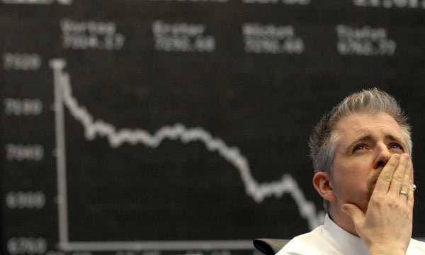 Duro castigo a un Ibex 35 que acabó perdiendo los 7.200 puntos tras caer un 3,2%