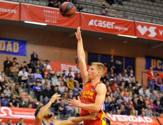 Malmanis sigue en el UCAM CB hasta 2022