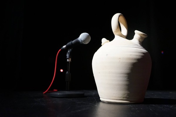 Disseny i humor en la proposta del festival Tercera Setmana 
en Las Naves