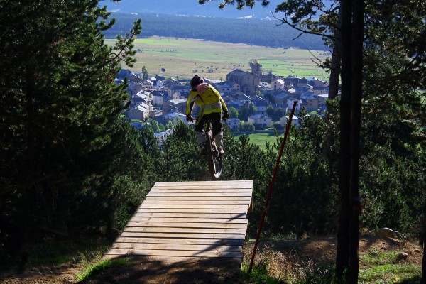 En marcha las estaciones de montaña y los bike Parks del Pirineo Francés